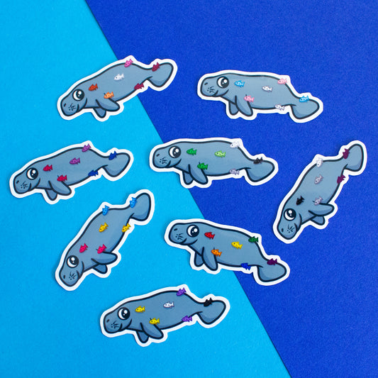 Seekuh mit Pride-Fischen Sticker